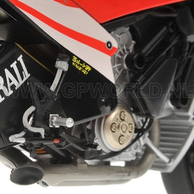 2011 Valentino Rossi #46 | Launch