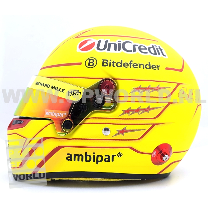 2025 helmet Lewis Hamilton