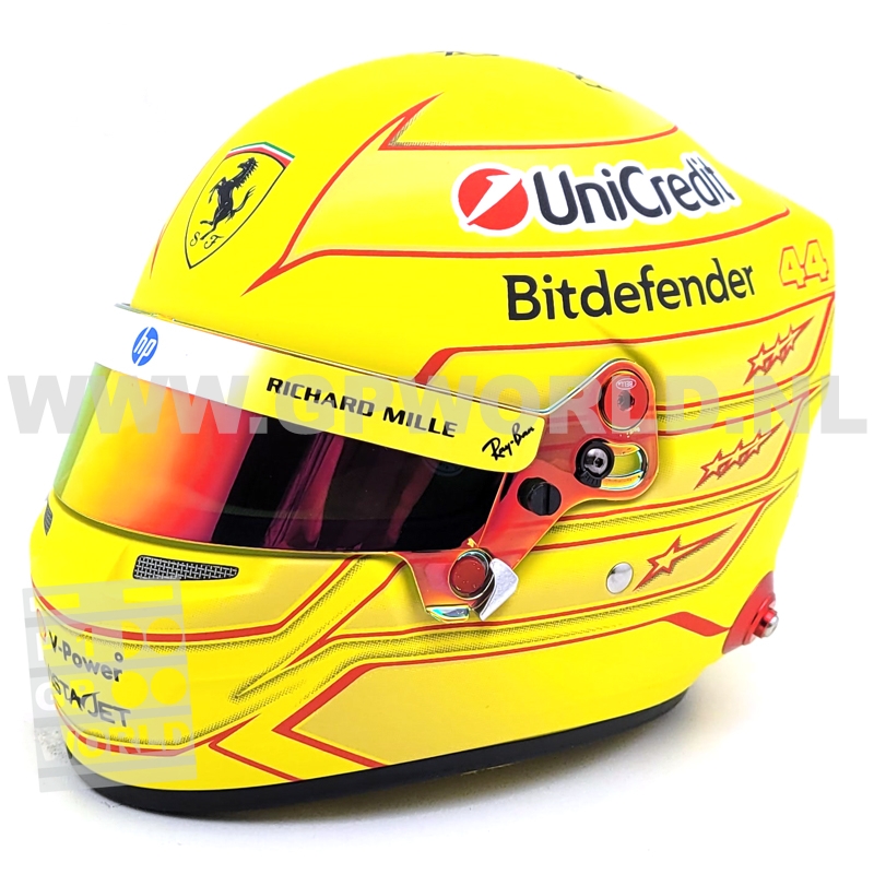 2026 helmet Lewis Hamilton