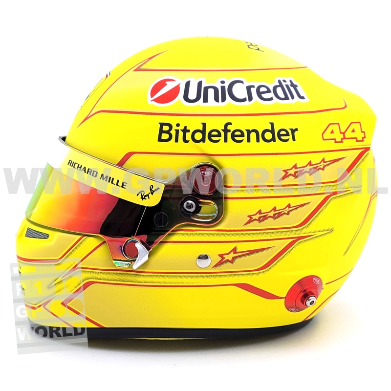 2026 helmet Lewis Hamilton