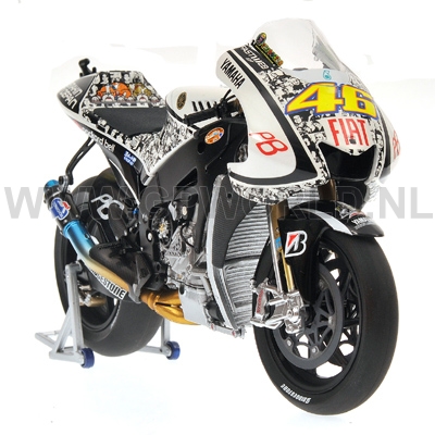 2010 Valentino Rossi | FIAT 500