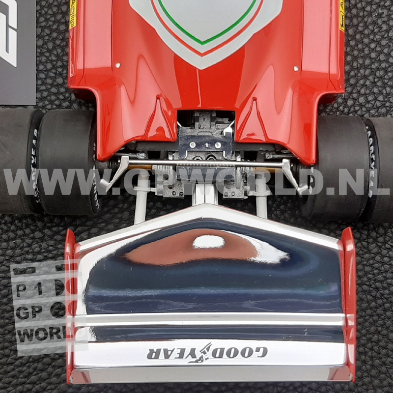1977 Niki Lauda | Twin wheel