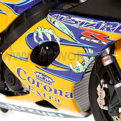2005 Troy Corser #11