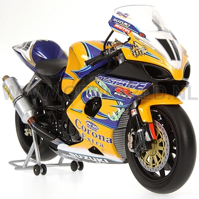 2005 Troy Corser #11
