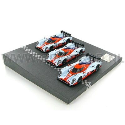 2009 Aston Martin Lola set