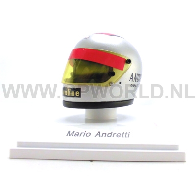 1977 helm Mario Andretti