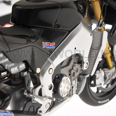 2011 Marco Simoncelli set