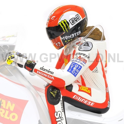 2011 figuur Marco Simoncelli | wheelie