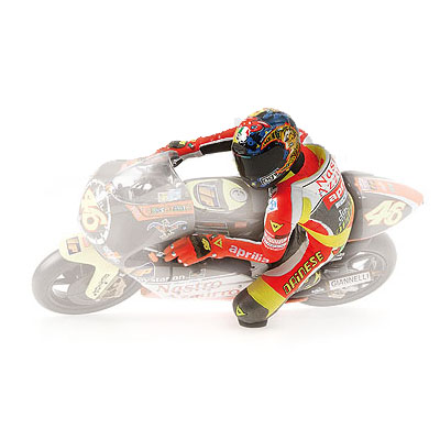 MINICHAMPS 1/12 VALENTINO ROSSI 2005 SITTING YAMAHA MOTO GP FIGURINE 050046